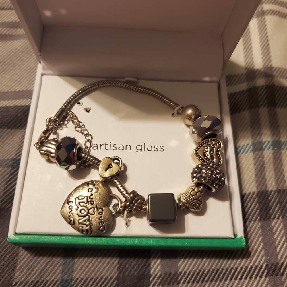 Love charm bracelet